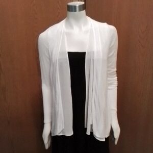Simply Vera/Vera Wang White Layered Open Cardi, Size M.